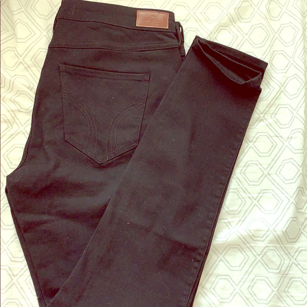 Hollister Black Skinny High rise jeans
